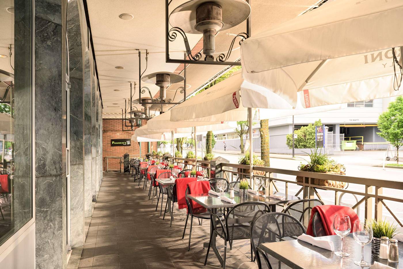 Georgian-Court-Hotel-Restaurant-35