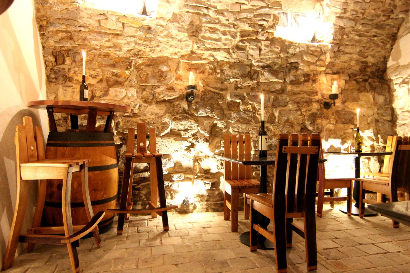 The-Dominican-Bar-16