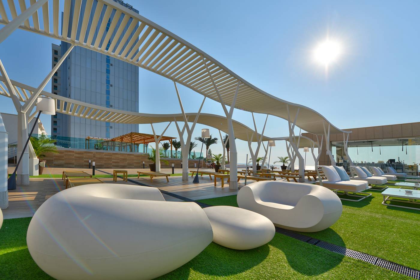 International-Hotel-Casino---Tower-Suites-Terrace-19