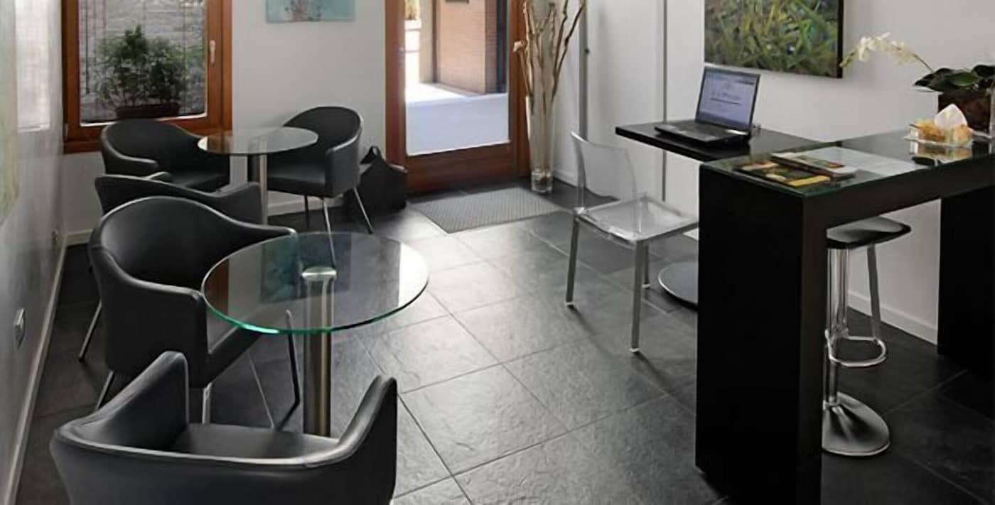 Ca-Pozzo-Inn-Lobby-7