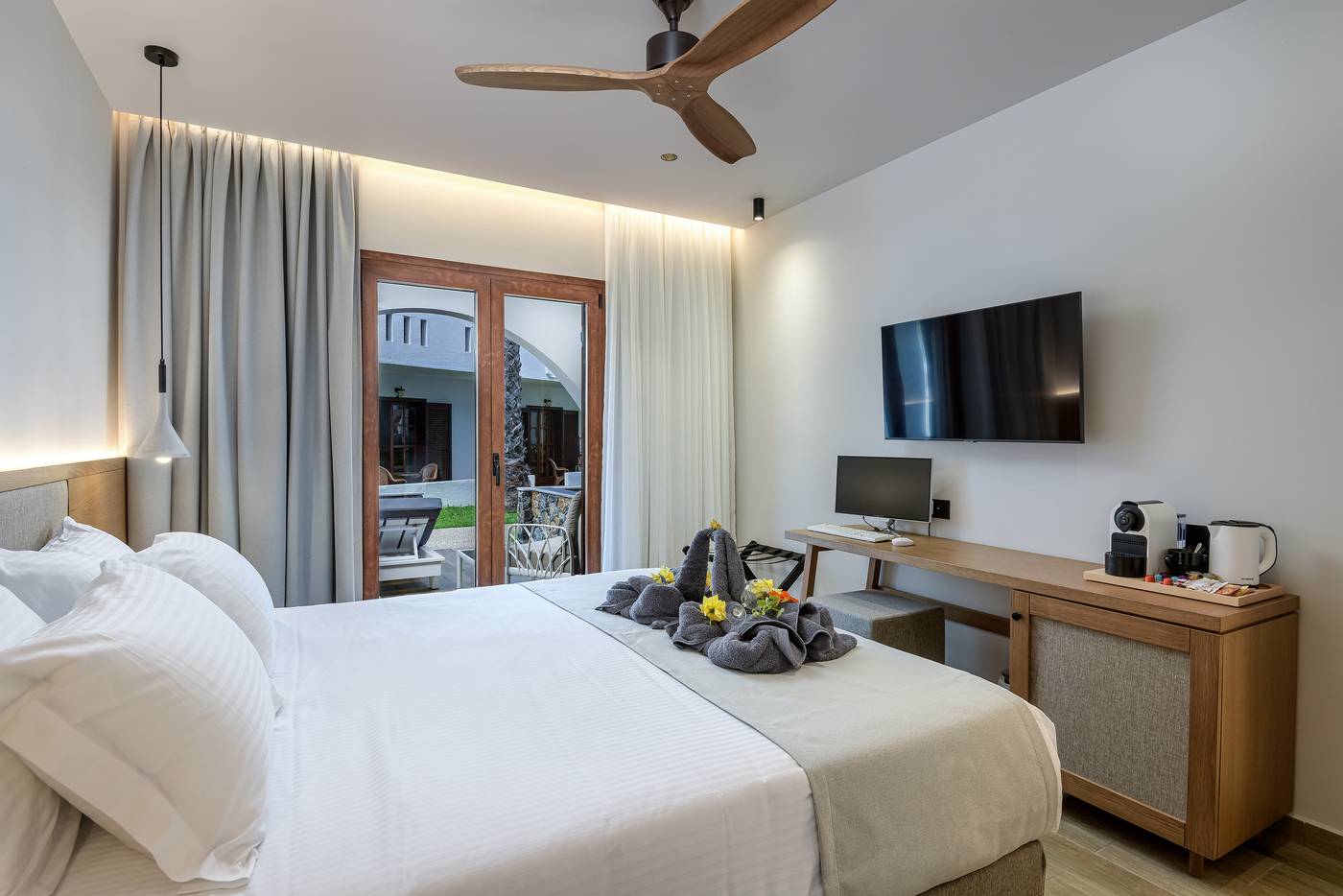 Gaia-Garden-Room-34