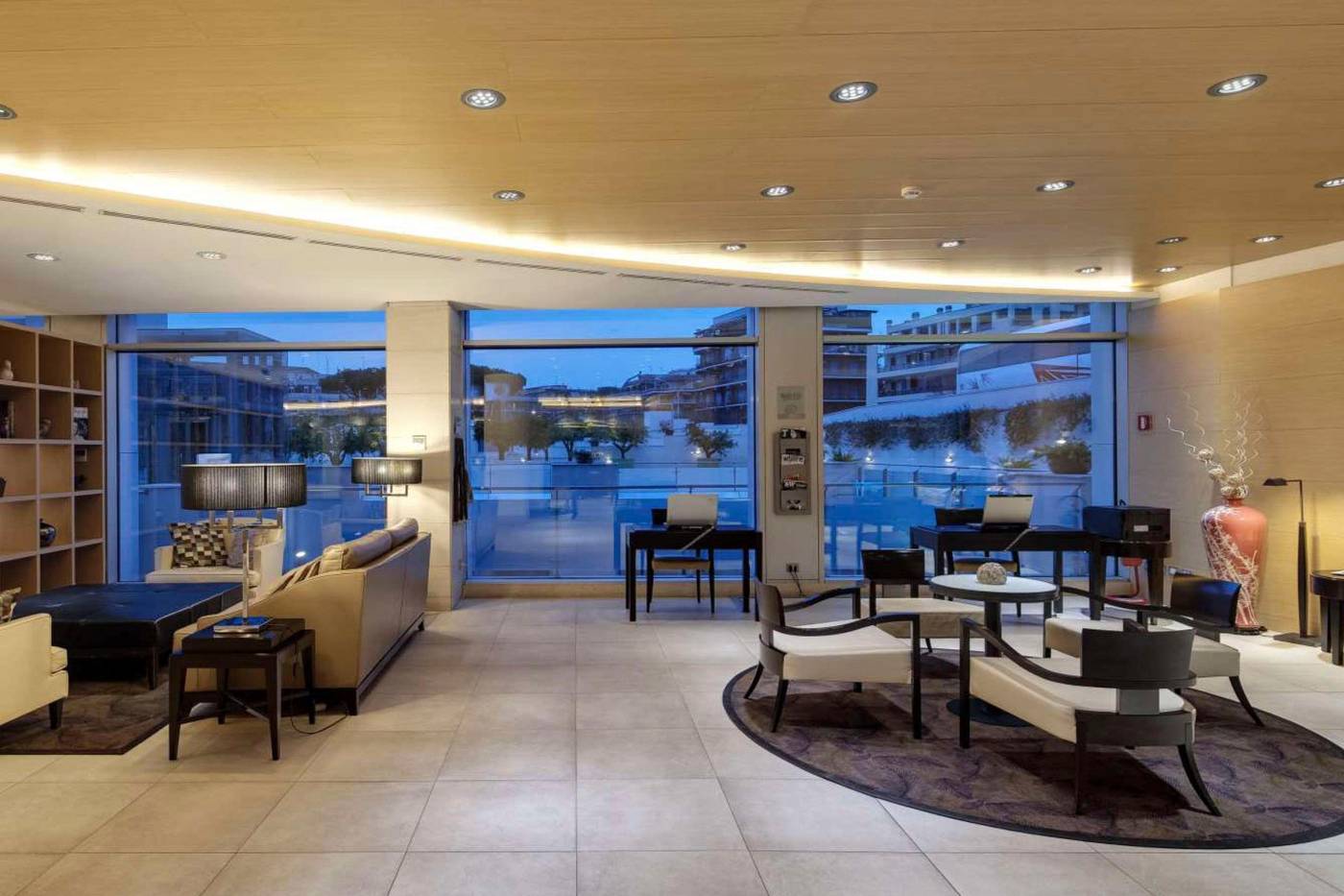 Precise-House-Mantegna-Roma-Lobby-18