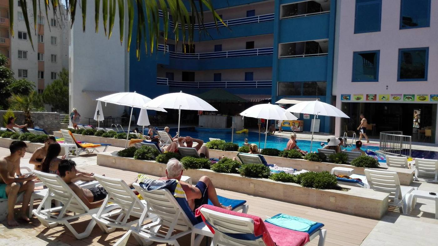 Tuntas-Family-Suites-Kusadasi-Room-9