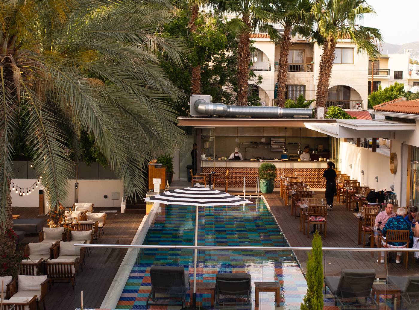 King-Jason-Paphos---Designed-for-Adults-Only-Restaurant-9