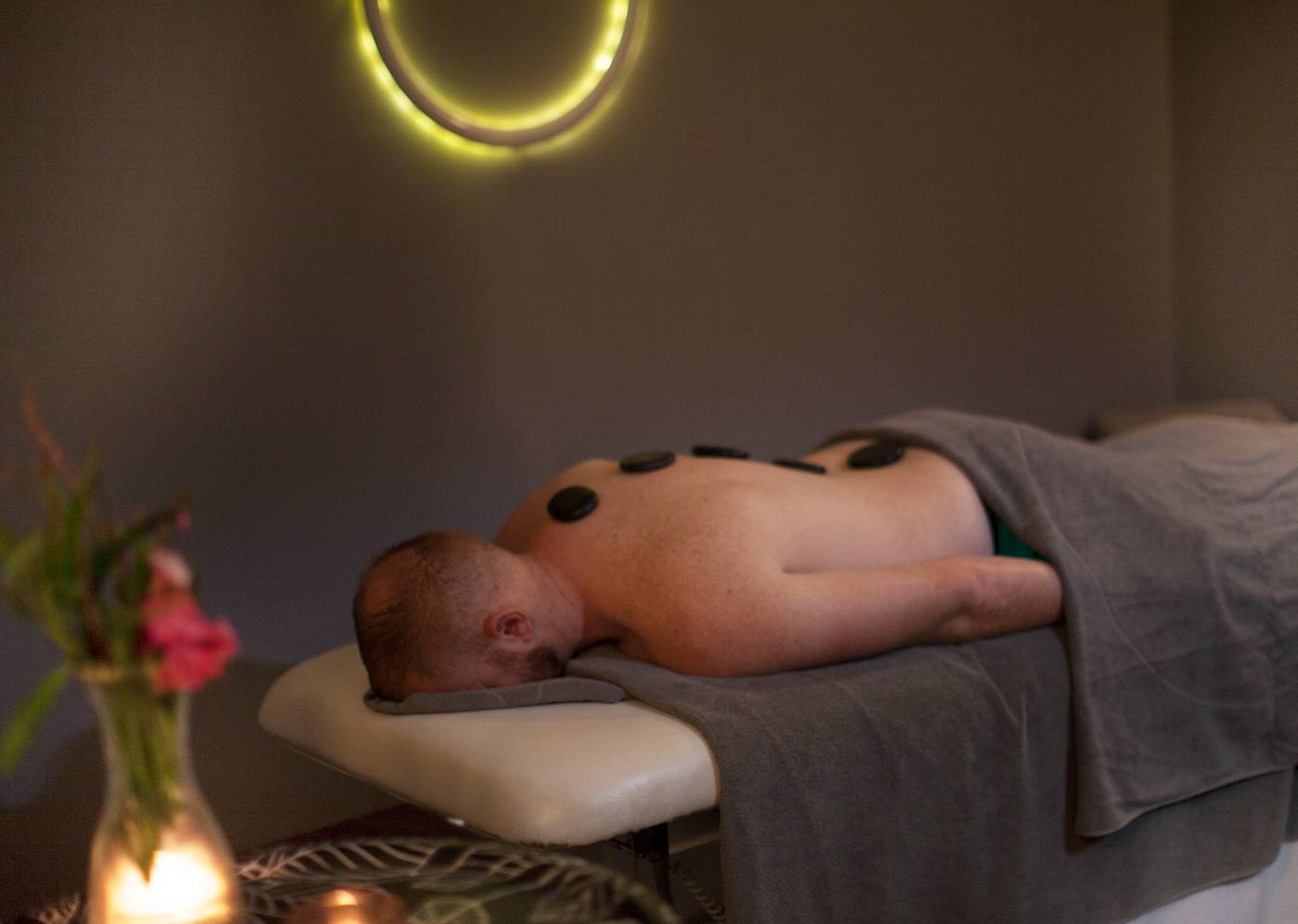 Coral-Suites---Spa---Adults-Only-Sports-and-Entertainment-76