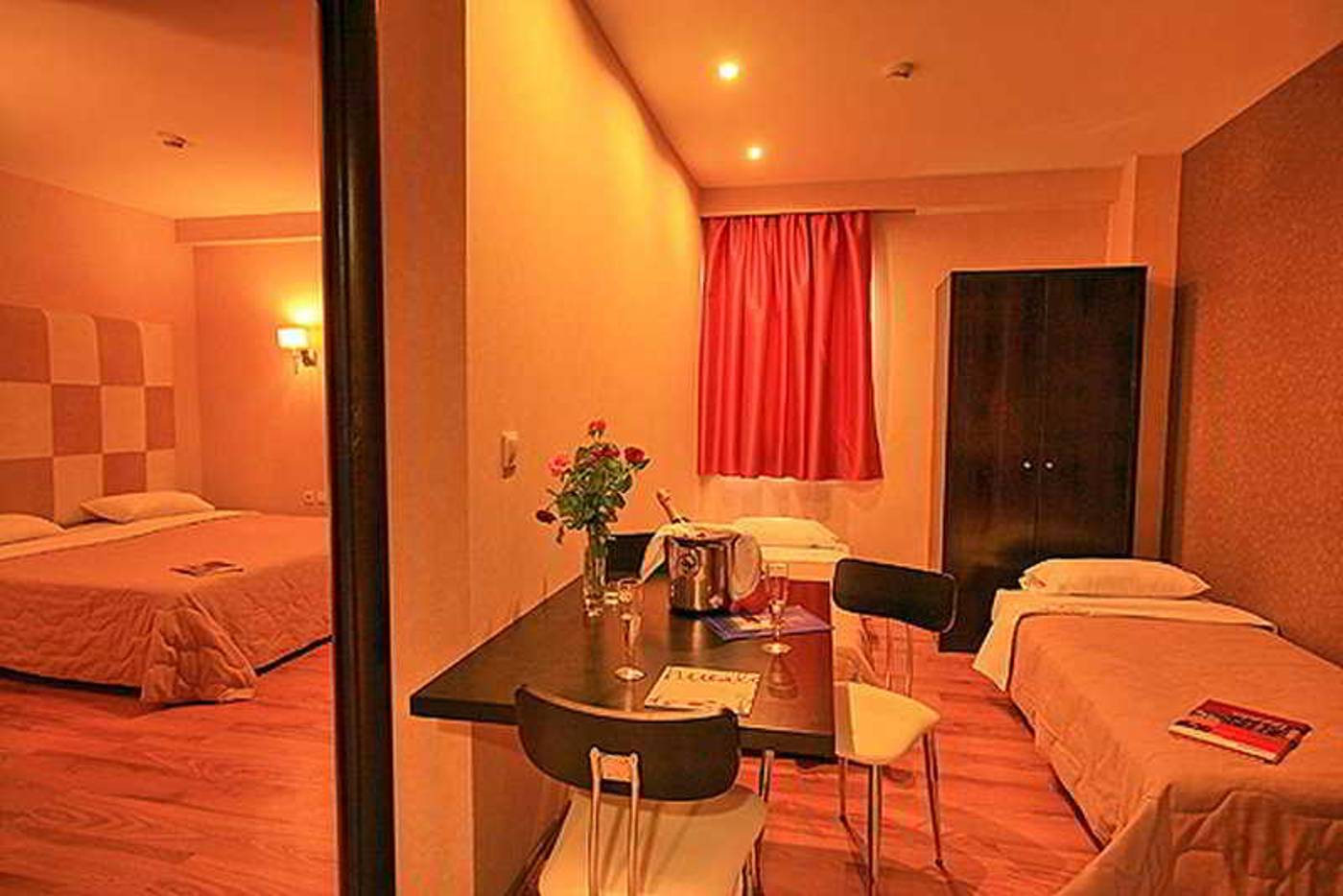 The-Residence-Room-18