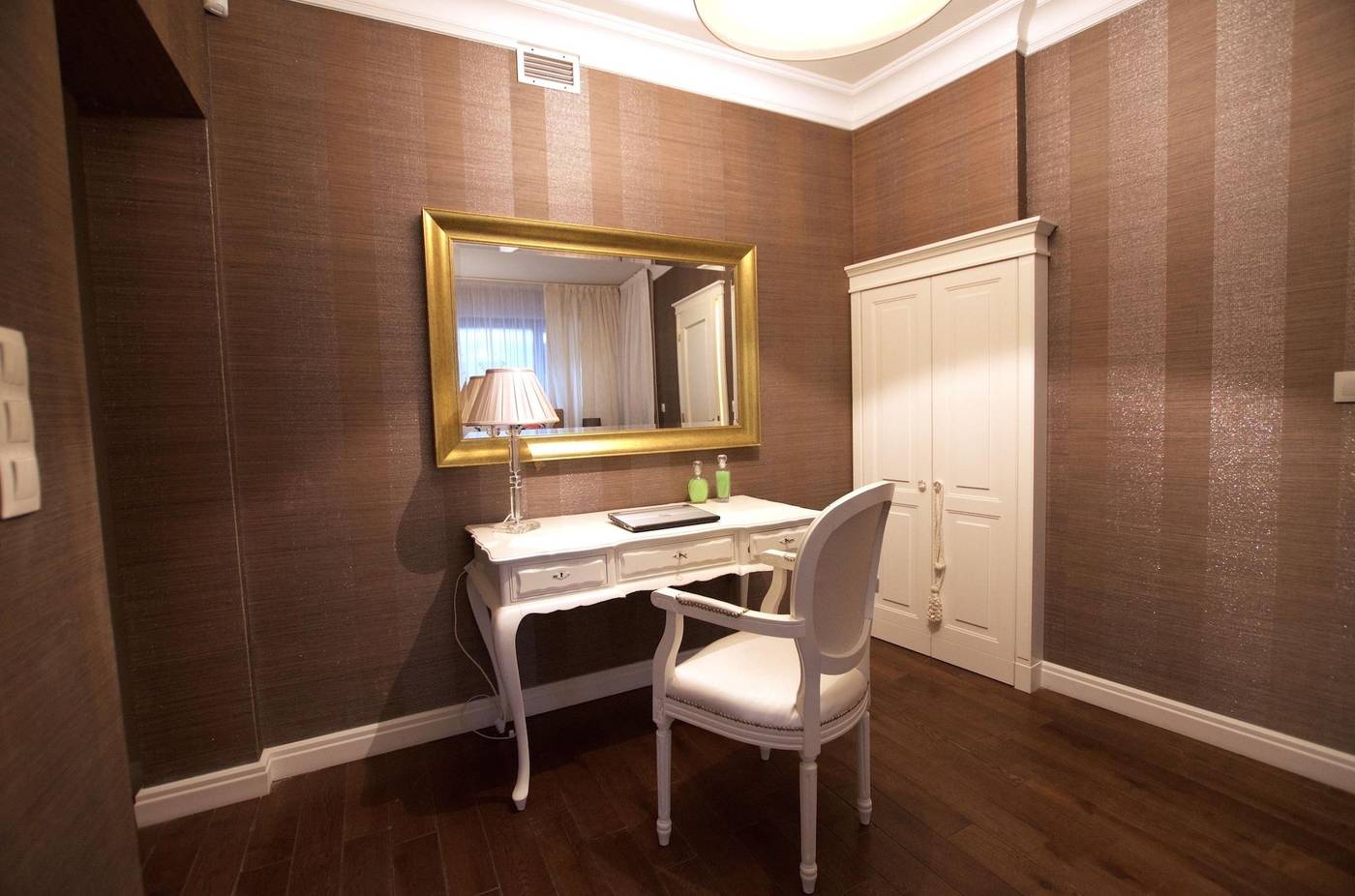 A11-Apartments-Spa-Dermique-Room-49