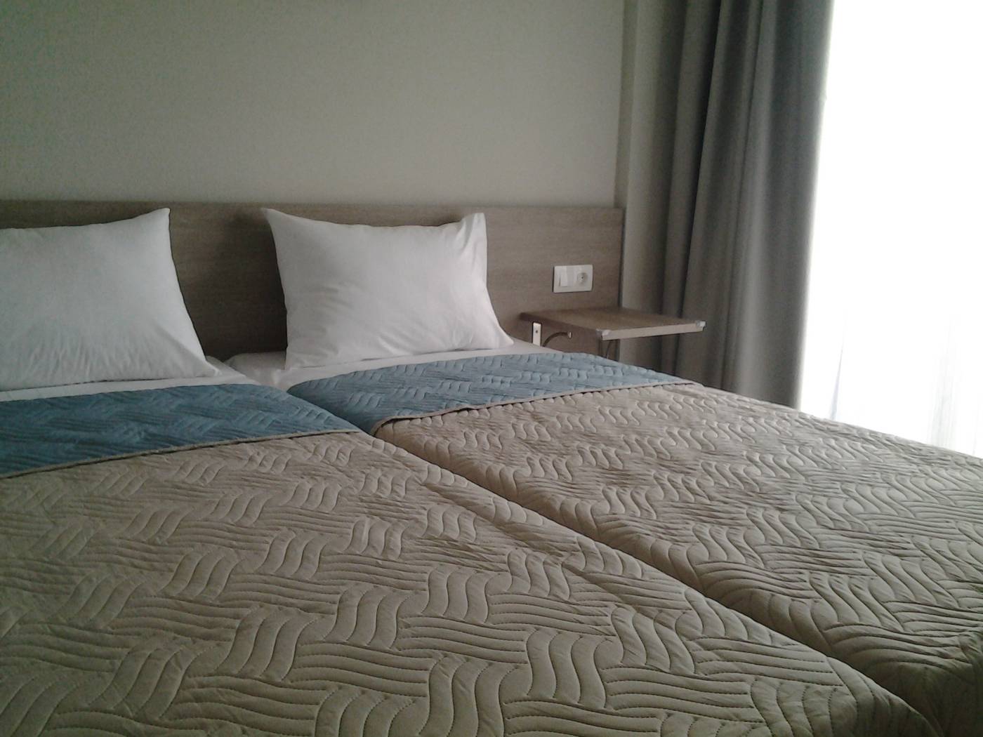 Lola-Apartments-Room-16