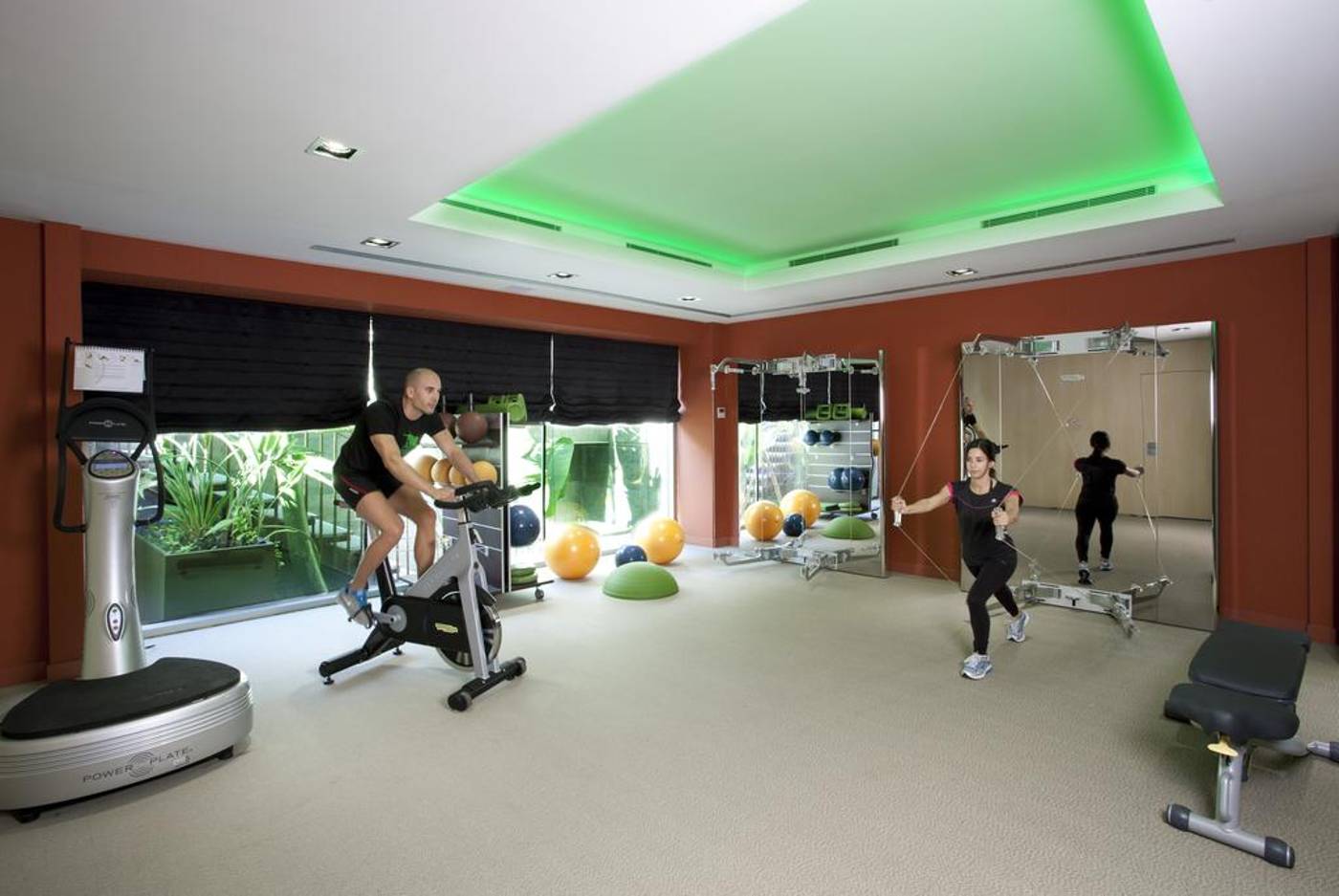 Hotel-MiM-Sitges-Sports-and-Entertainment-47