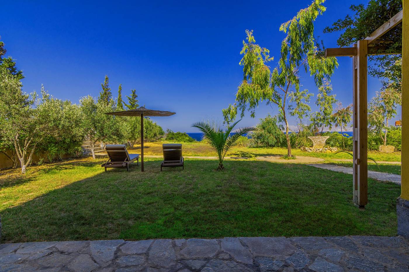 The-Small-Village-Room-60