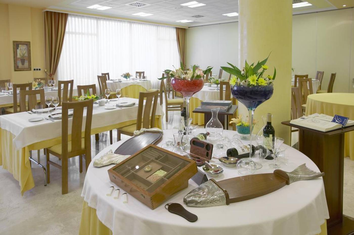 Villa de Gijón by 1907-Spain-GIJON-Restaurant-6