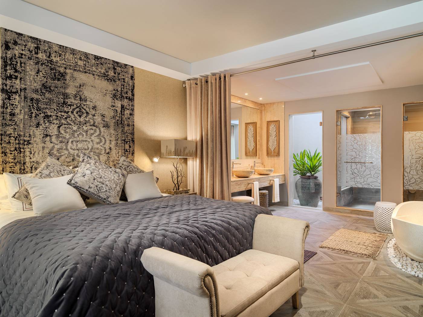 Royal-River---Adults-Only-Room-32