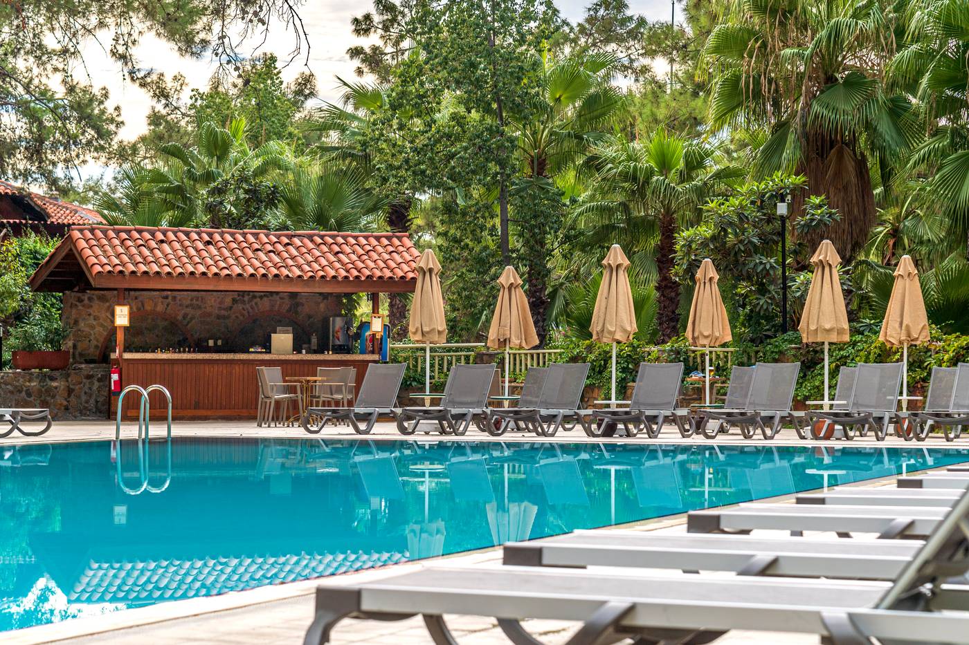 Marmaris-Bay-Resort---Adults-Only-Bar-12