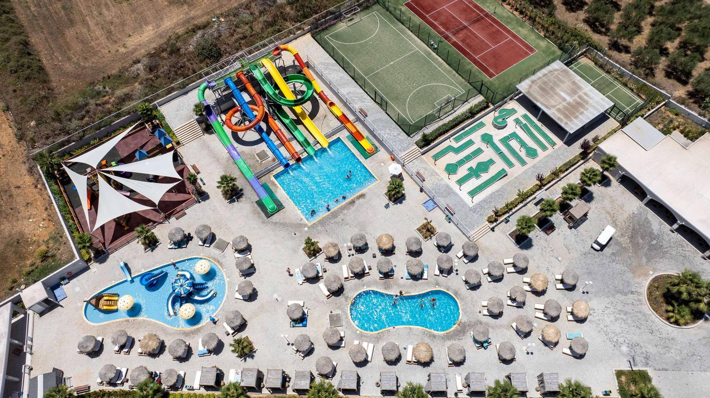 Anemos-Luxury-Grand-Resort-Sports-and-Entertainment-27