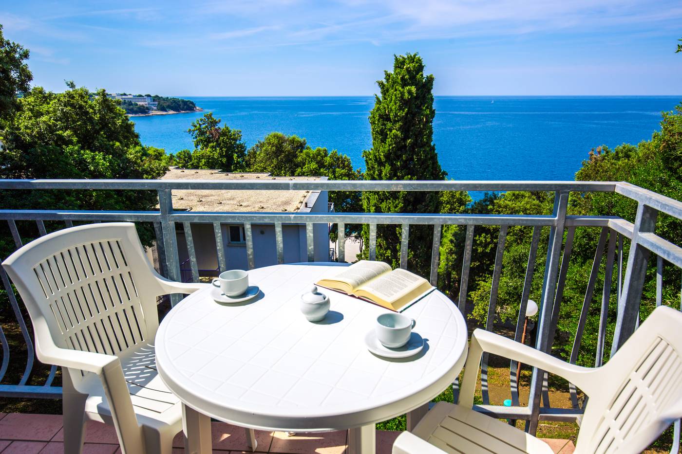 Splendid-Resort-Room-48