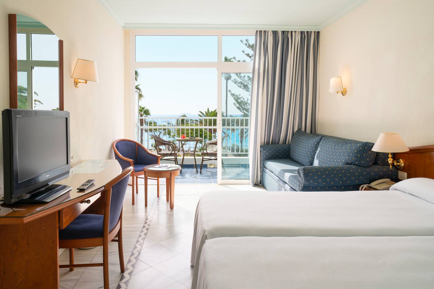 VIK-Hotel-San-Antonio-Room-15