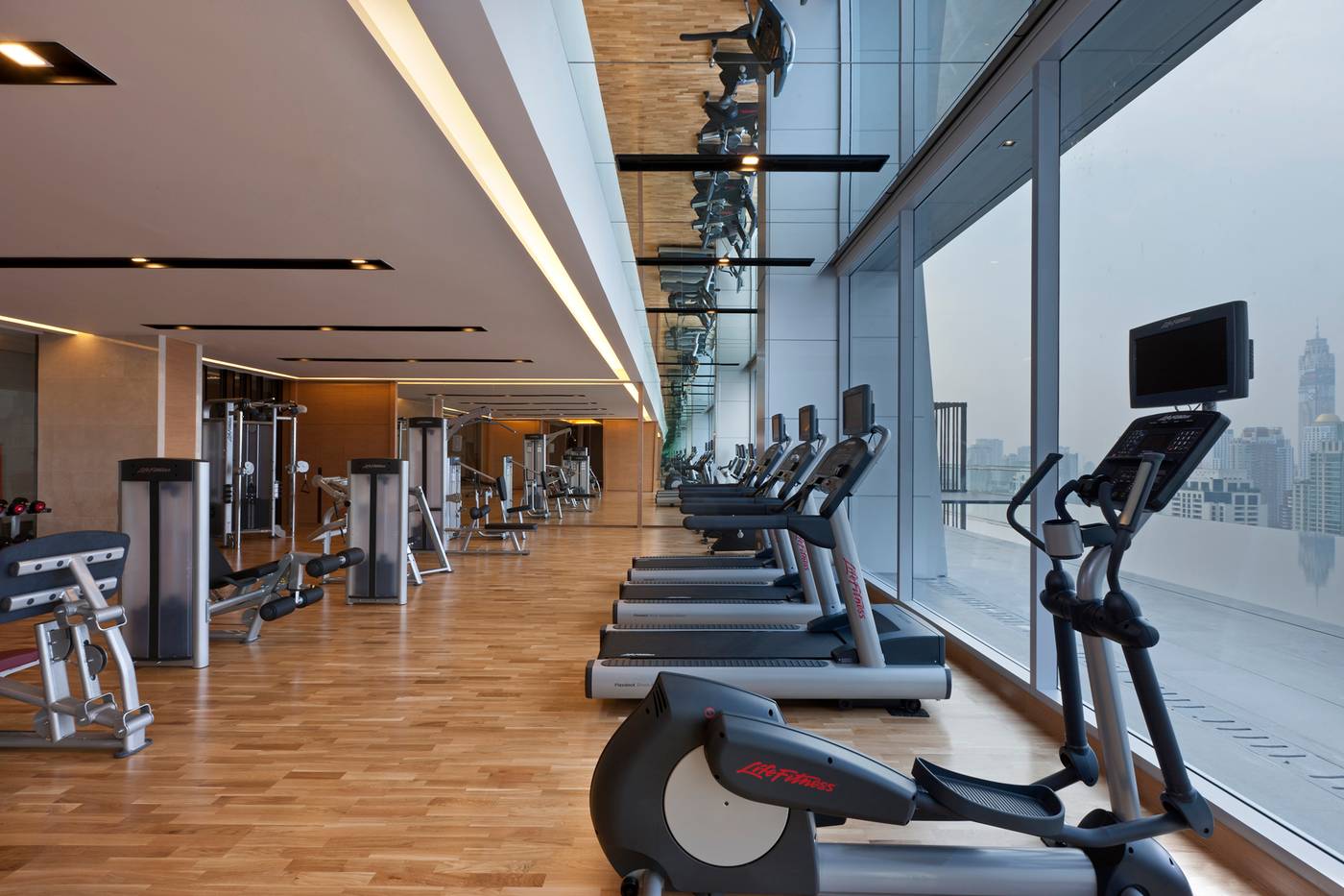 The-Okura-Prestige-Bangkok-Sports-and-Entertainment-38