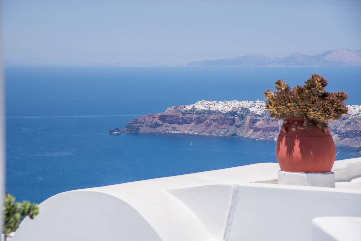 Aqua-Luxury-Suites-Room-77