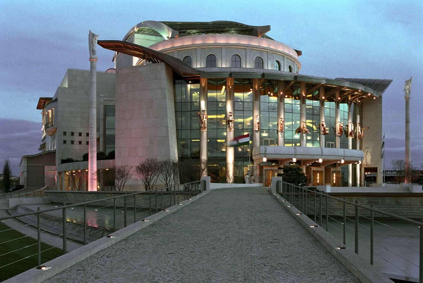 ibis-Styles-Budapest-City-General-view-10