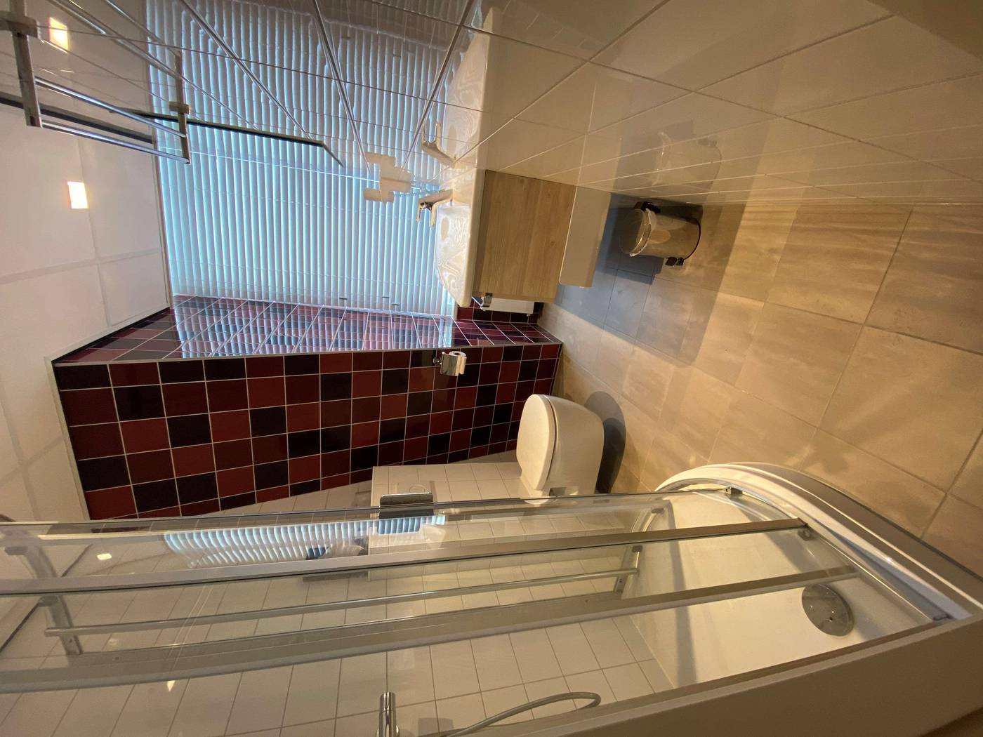 Best-Western-Dam-Square-Inn-Room-26