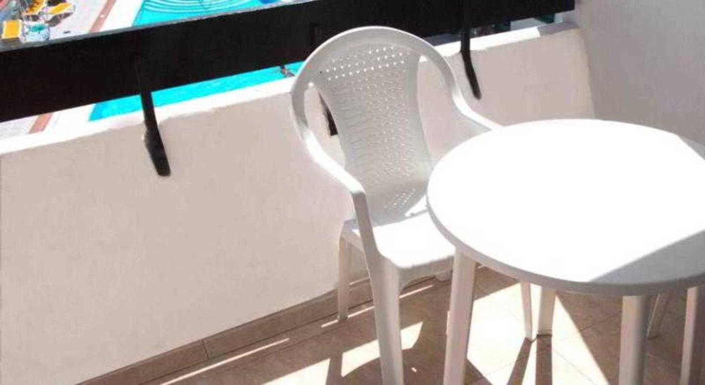 Las-Arenas-Apartments-Room-38