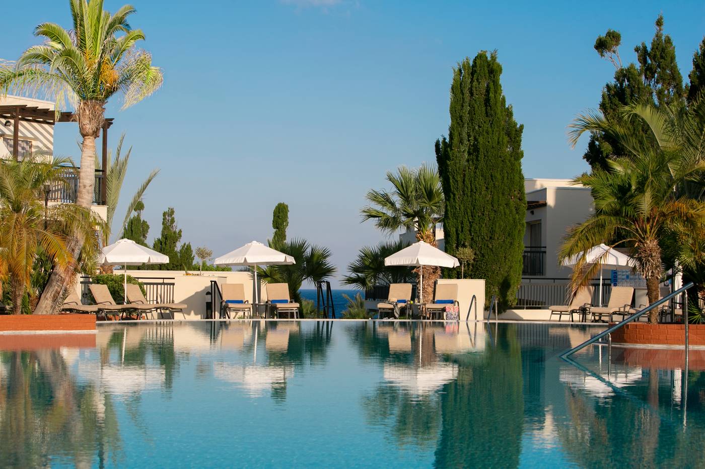 Louis-Paphos-Breeze-Pool-3