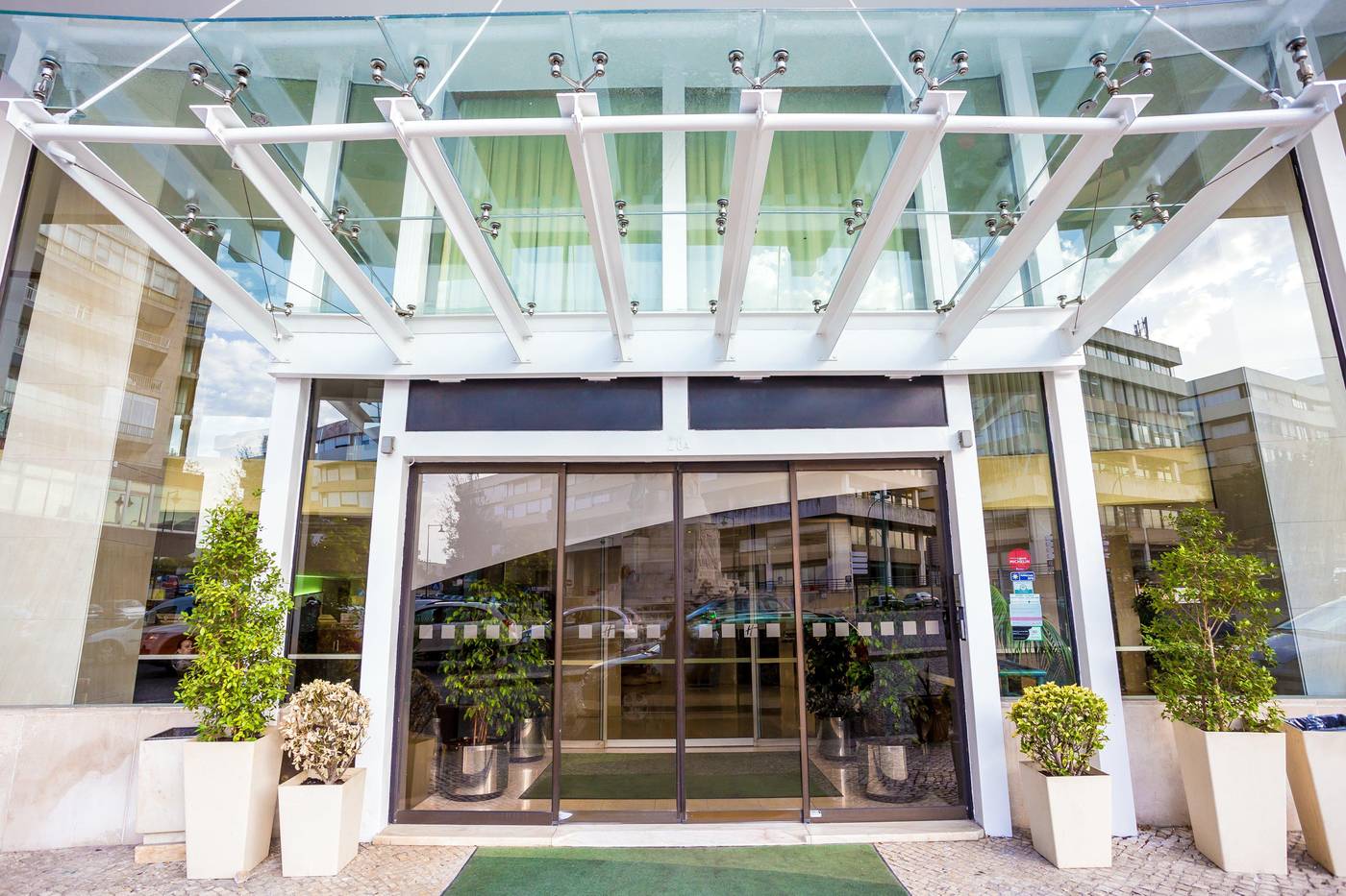 Holiday-Inn-Lisboa-General-view-2