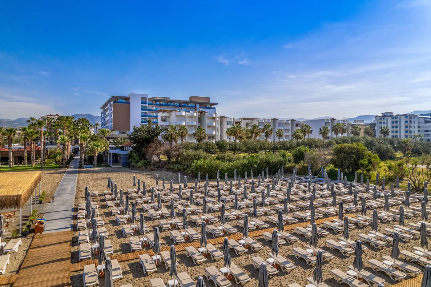 Royal-Garden-Beach-Beach-17