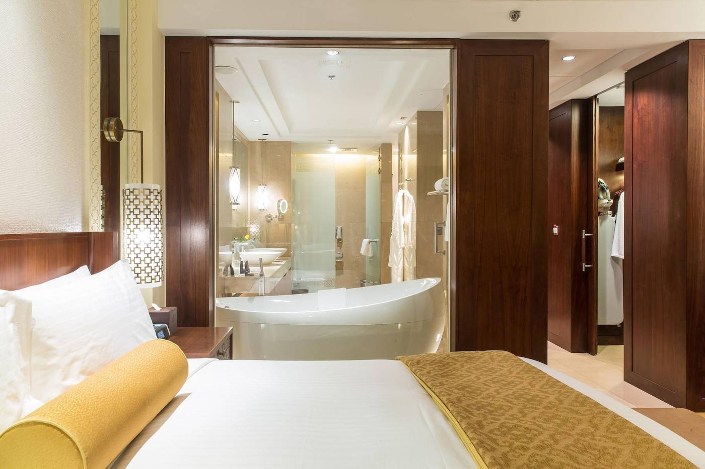 The-Ritz-Carlton--Dubai-Room-45