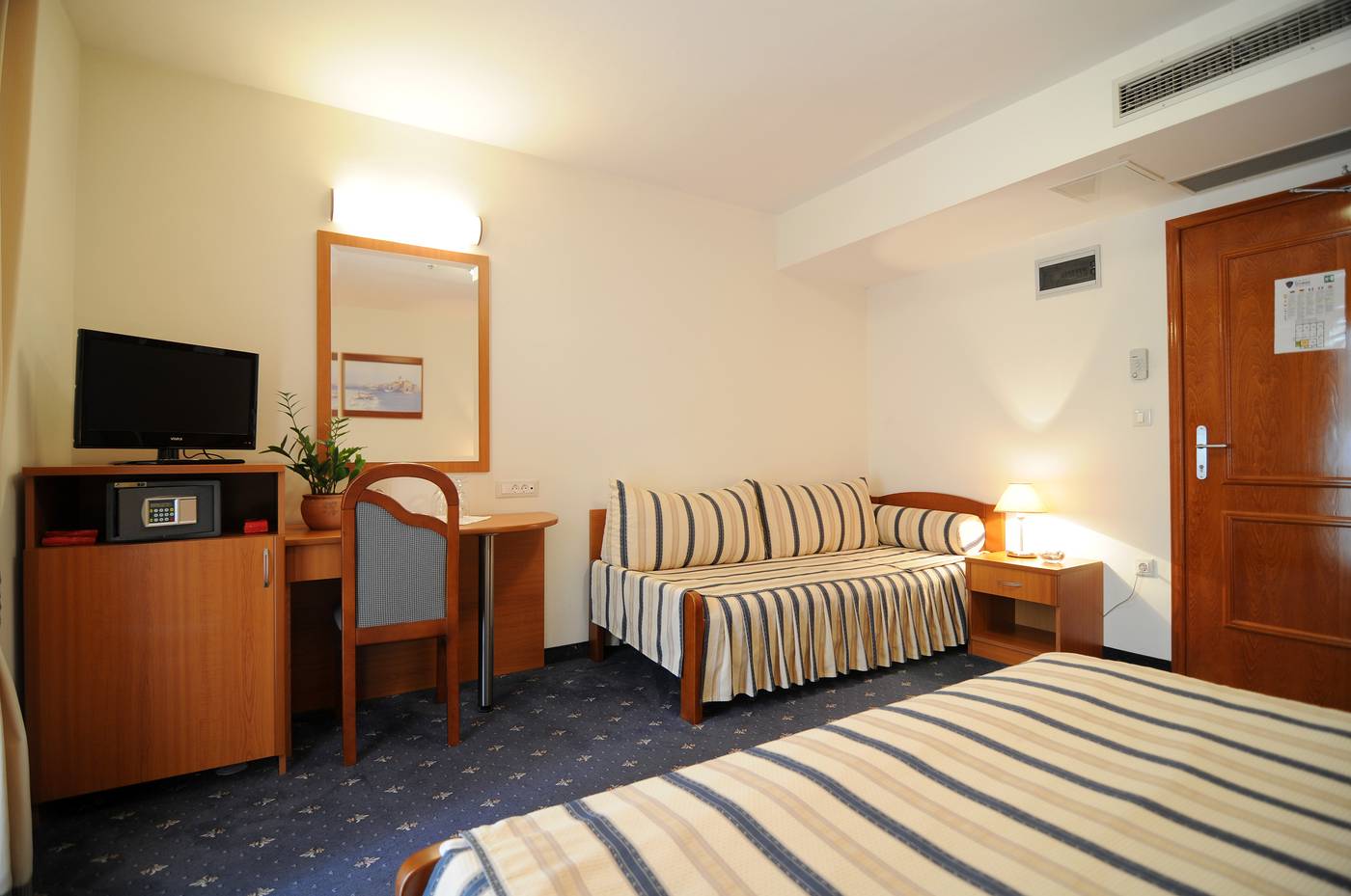Hotel Rosina-Croatia-MAKARSKA-Room-10