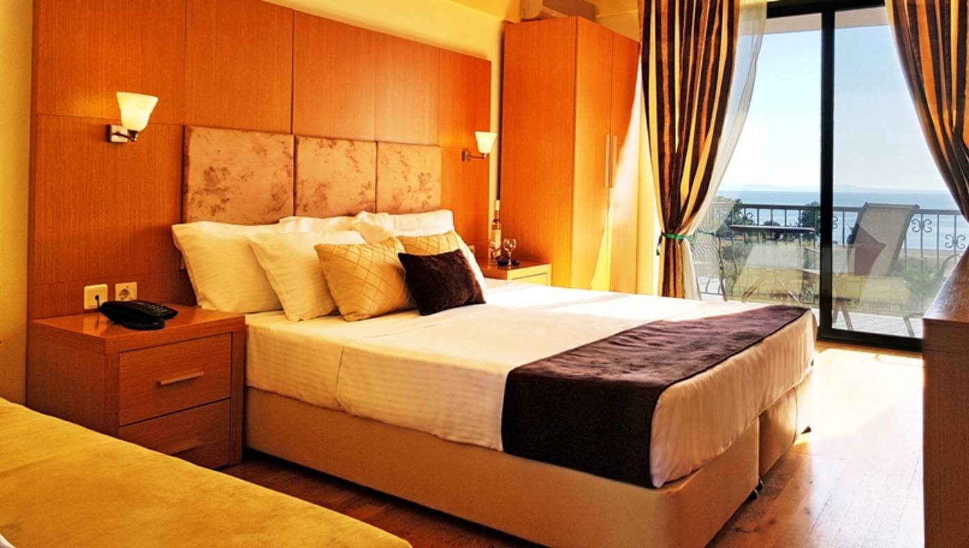 Village-Mare-Room-19