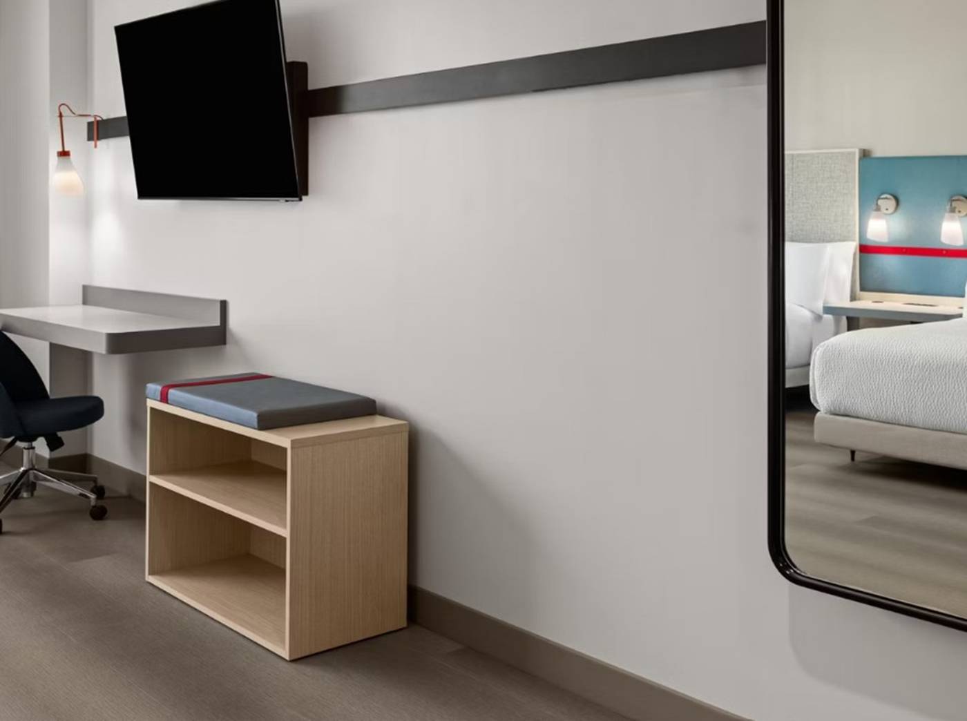 Avid-Hotels-Brooklyn-Dyker-Heights-Room-28