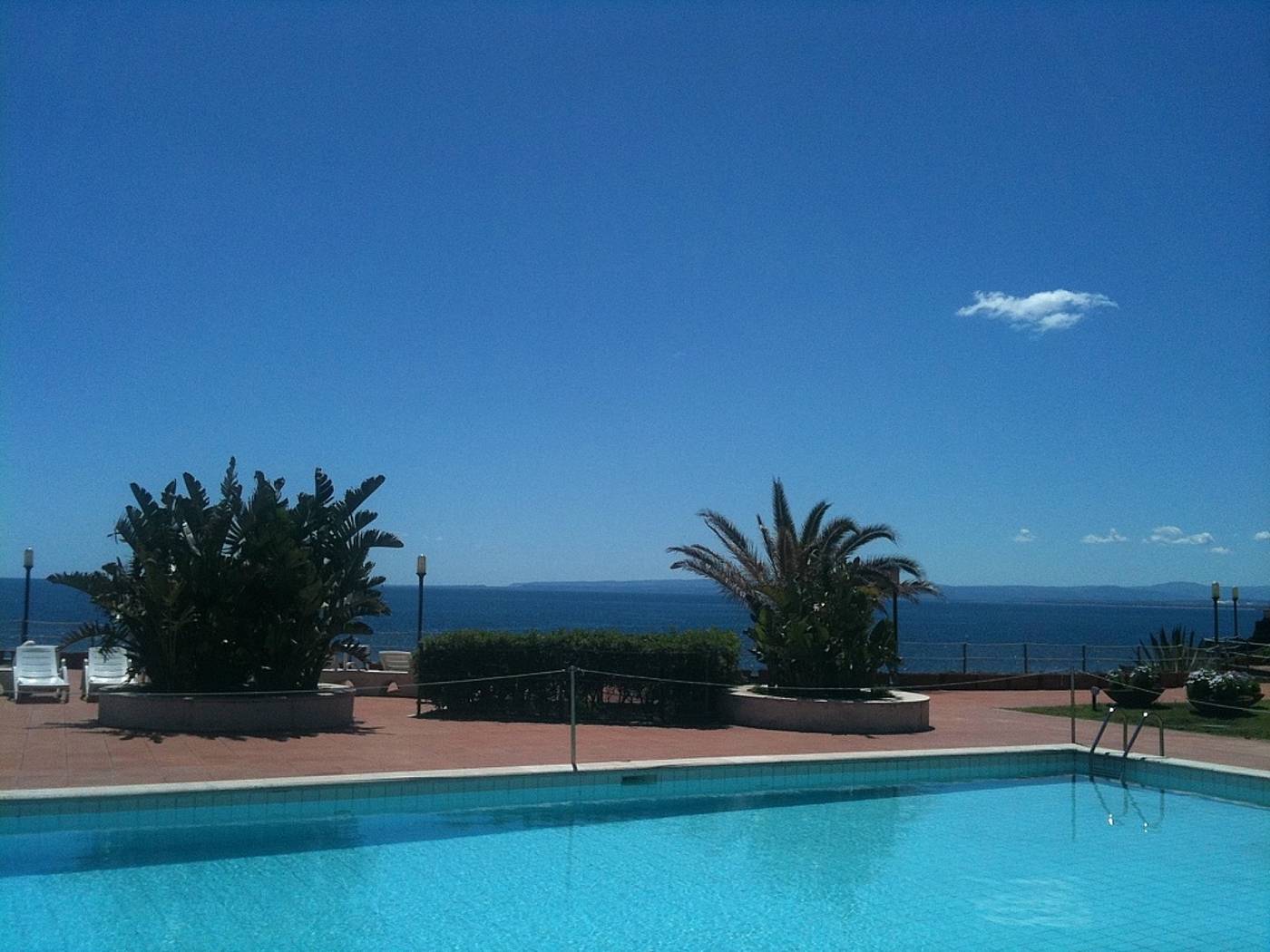 Grand-Hotel-Baia-Verde-Pool-1