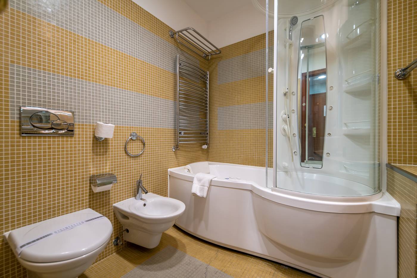 Hotel-Kinsky-Fountain-Room-41