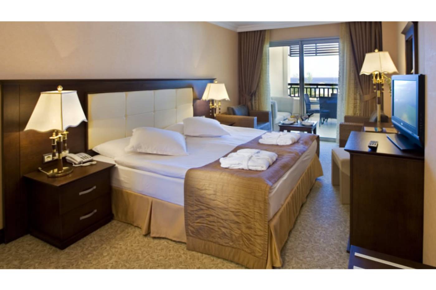 Latanya-Park-Resort-Room-19