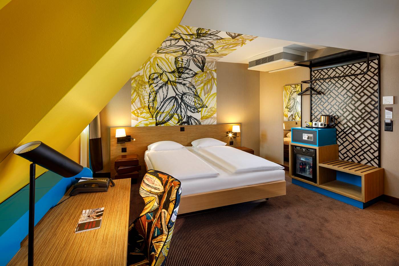 Hotel Swiss Chocolate by Fassbind-Switzerland-ZURICH-Room-9