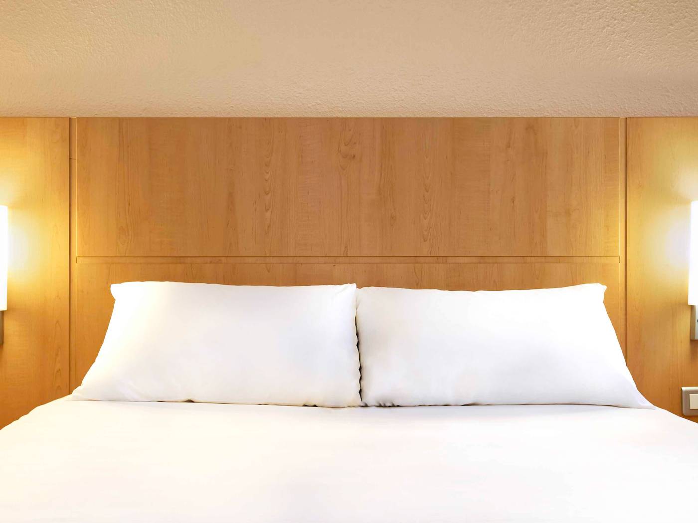 Ibis-Bastille-Opera-Room-49