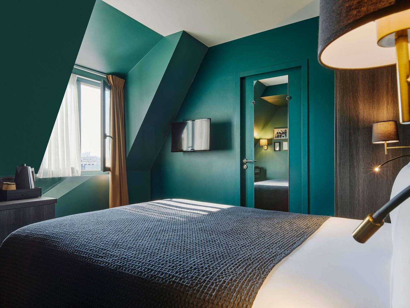 Hotel-Mercure-Paris-Tour-Eiffel-Pont-Mirabeau-Room-7