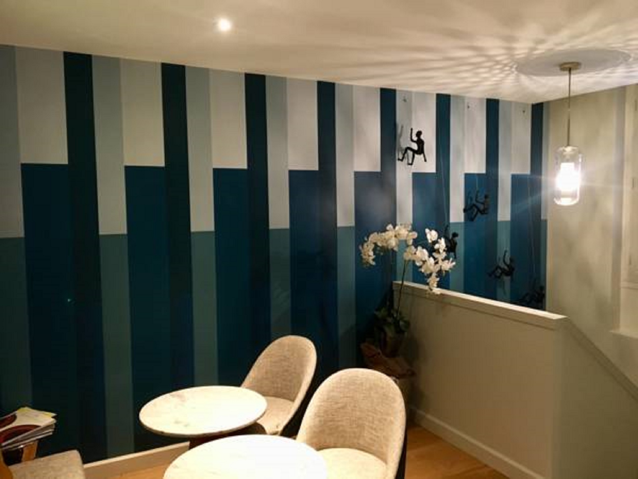 Opera-Frochot-Lobby-6