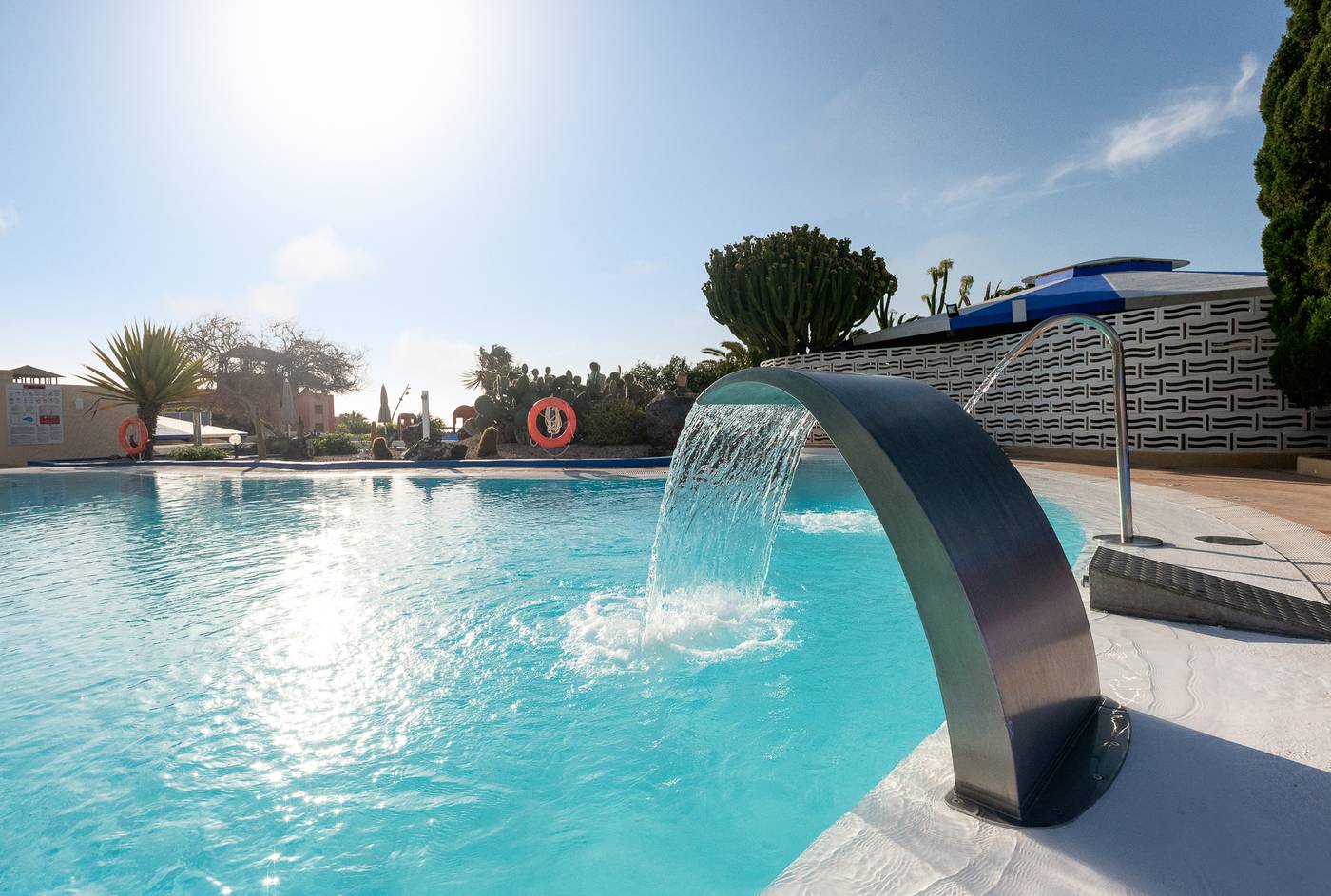 Risco-del-Gato-Suites-LIVVO-Senses-Collection-Pool-2