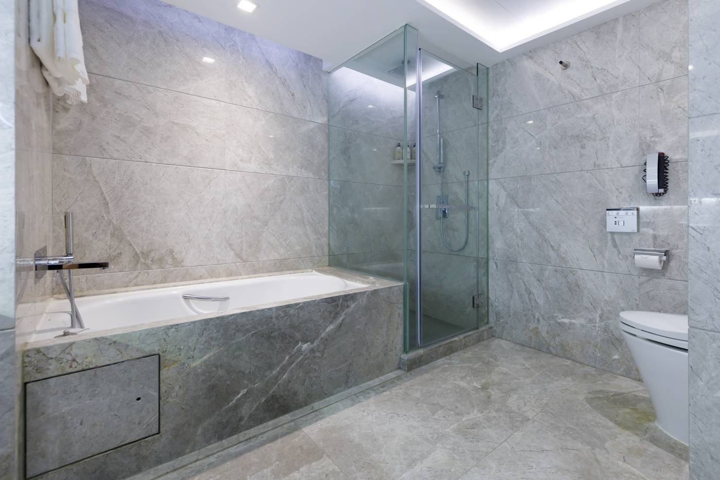 New-World-Millennium-Hong-Kong-Hotel-Room-52