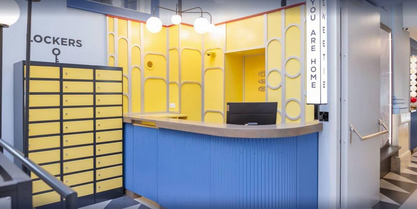 NETIZEN-Budapest-Centre-Hostel-Hotel-Lobby-19