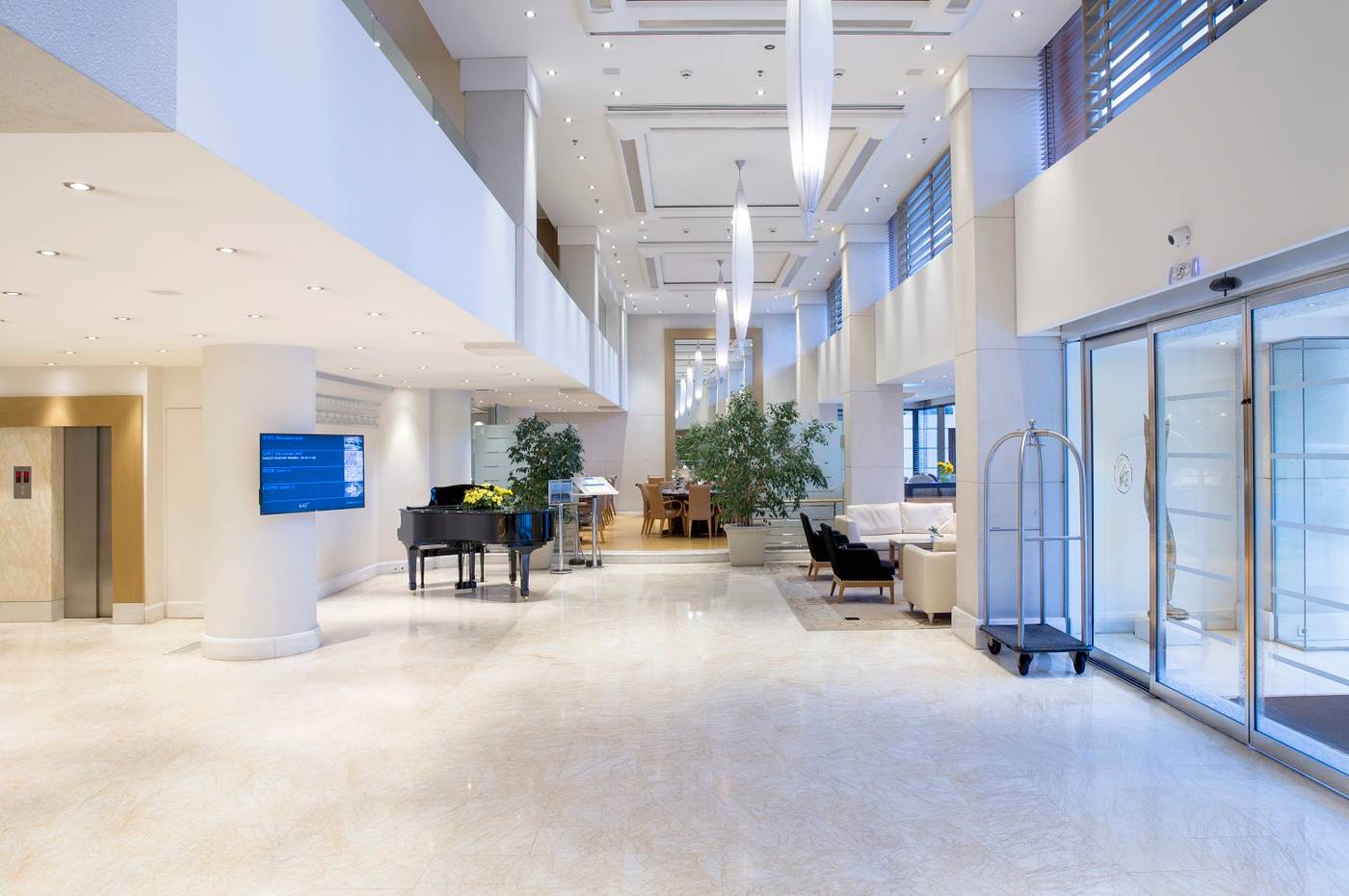 Golden-Age-of-Athens-Lobby-1