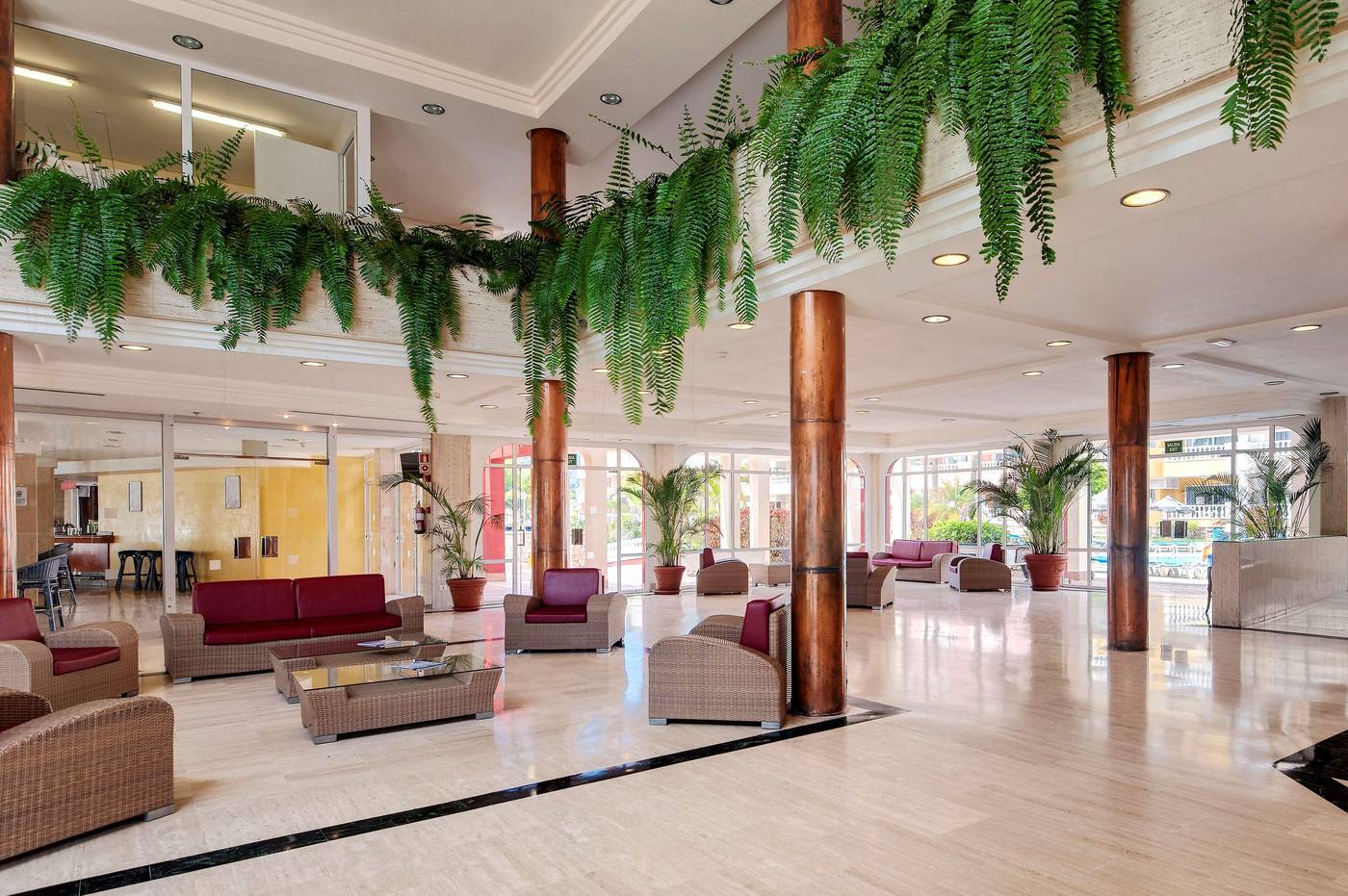 Allegro-Isora-Lobby-45