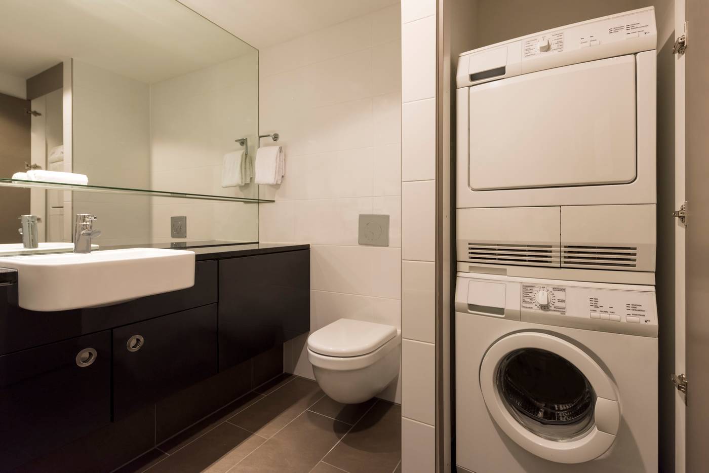 Adina-Apartment-Hotel-Berlin-Mitte-Room-34