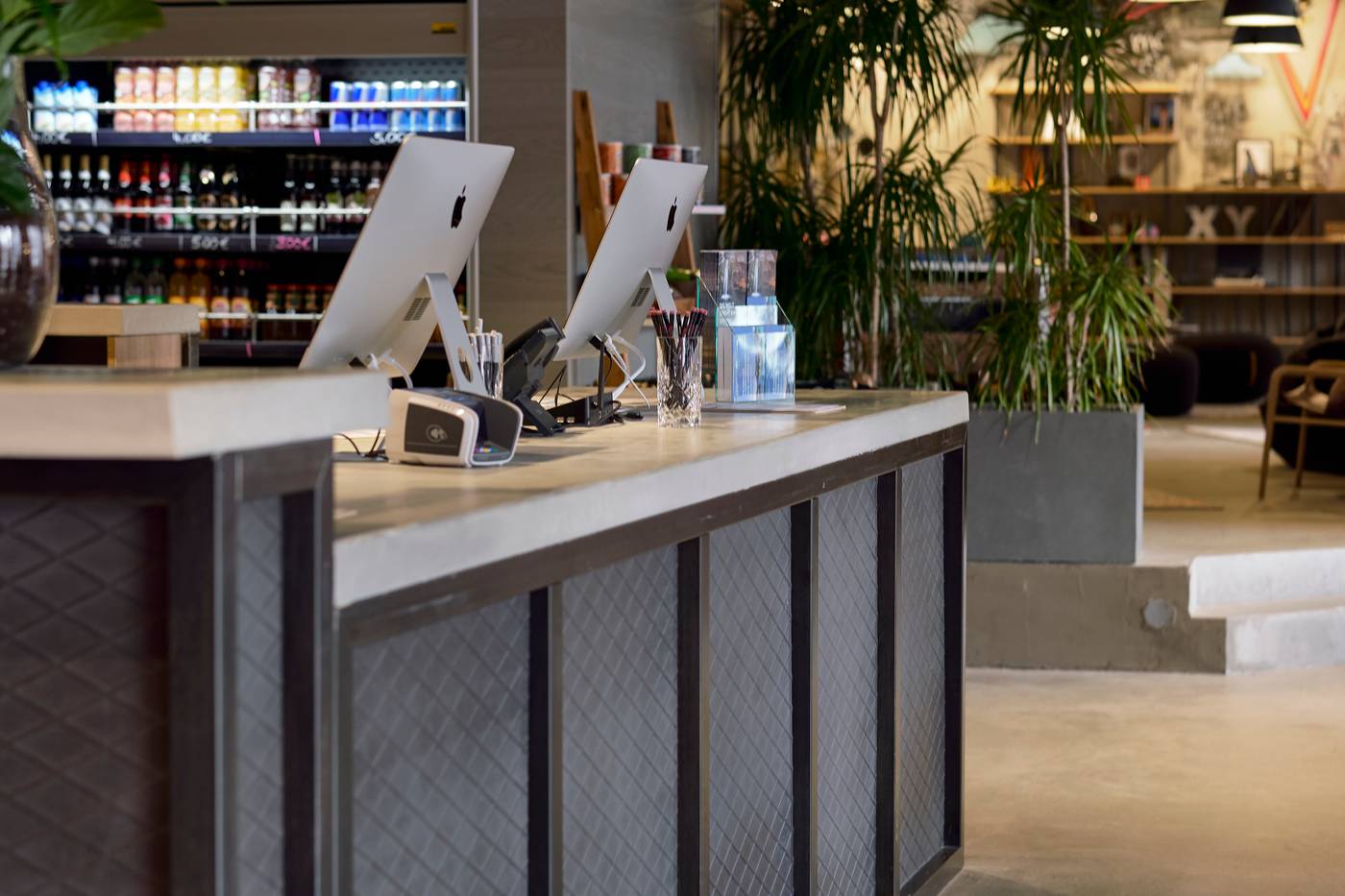 Moxy-Berlin-Humboldthain-Park-Lobby-23