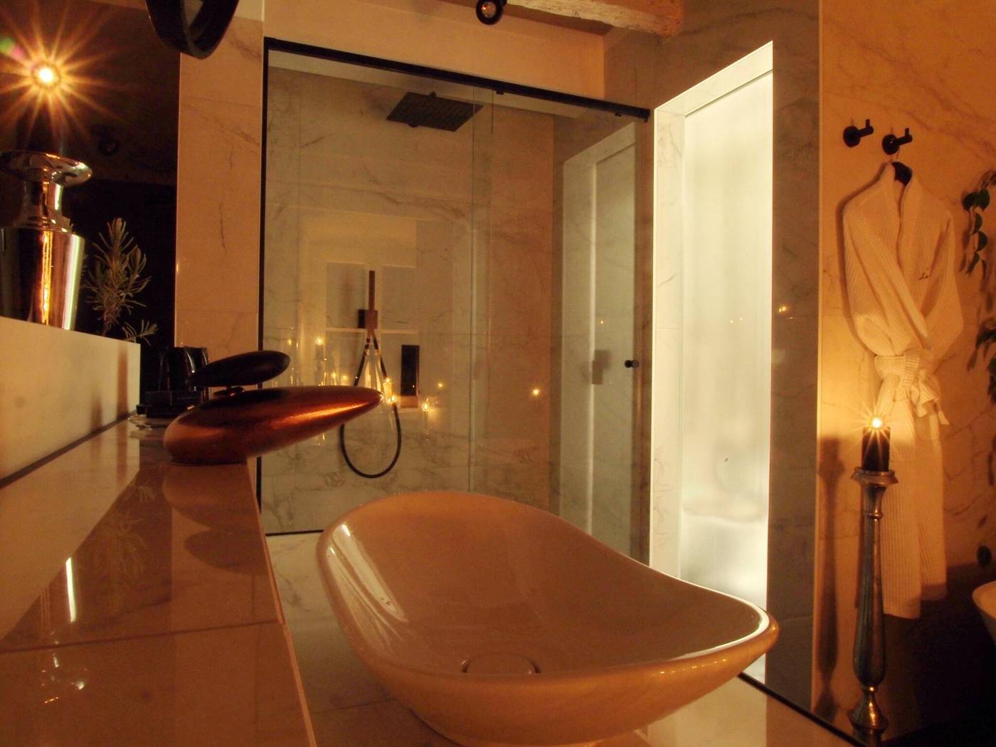 La-Vita-e-Bella-IV-Room-57