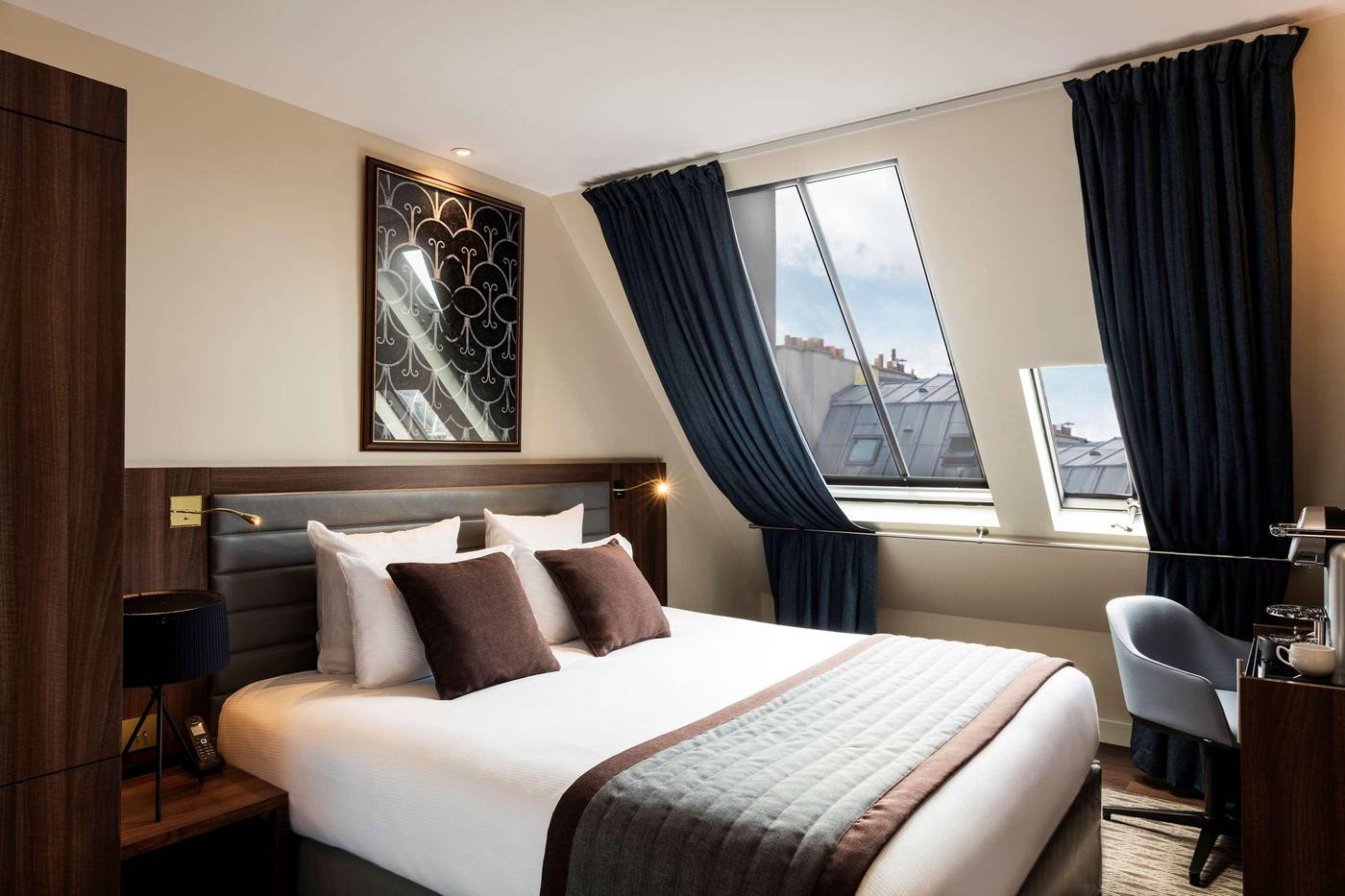 Hotel-Mayflower-Opera-Room-16