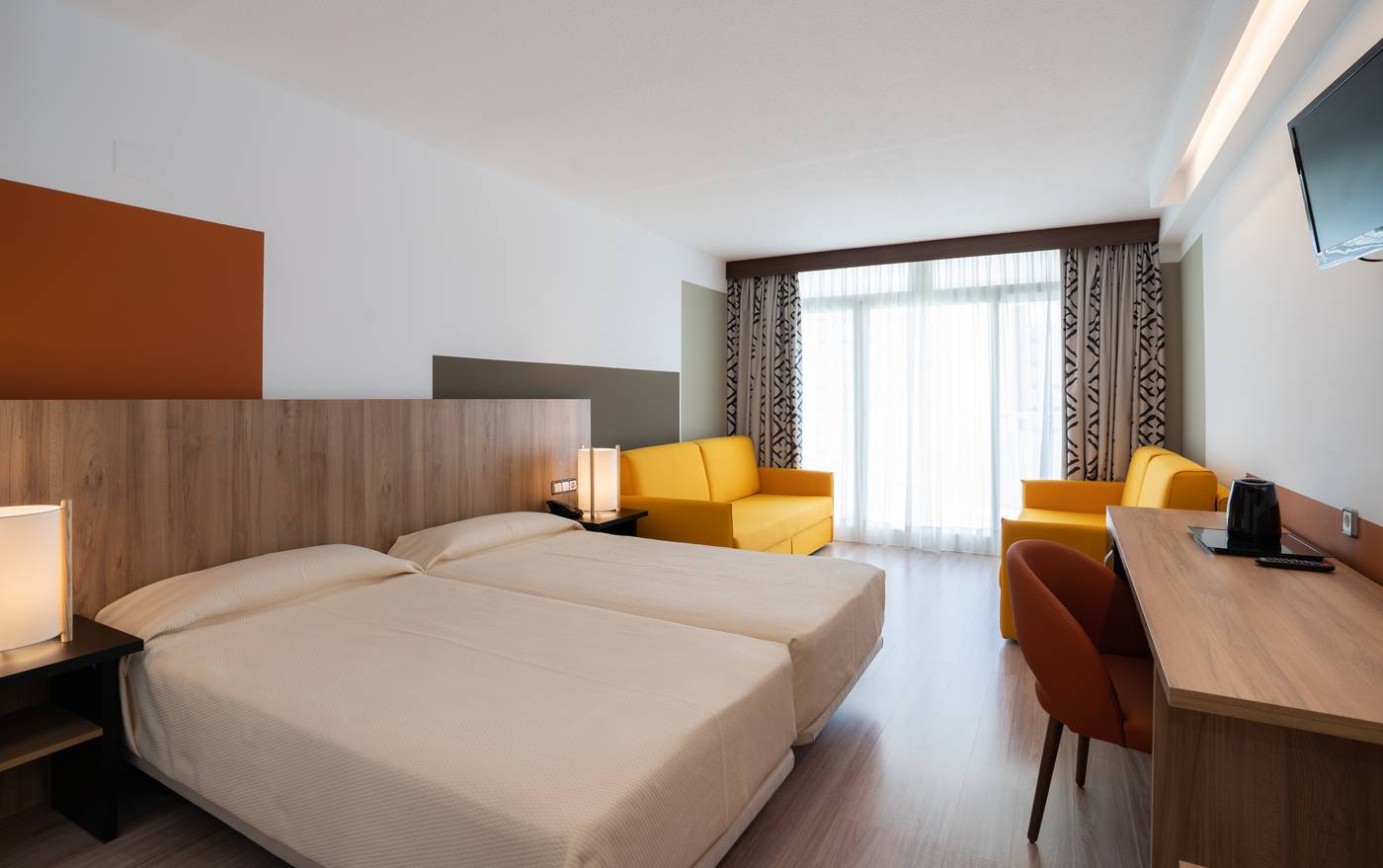 MedPlaya-Flamingo-Oasis-Room-17