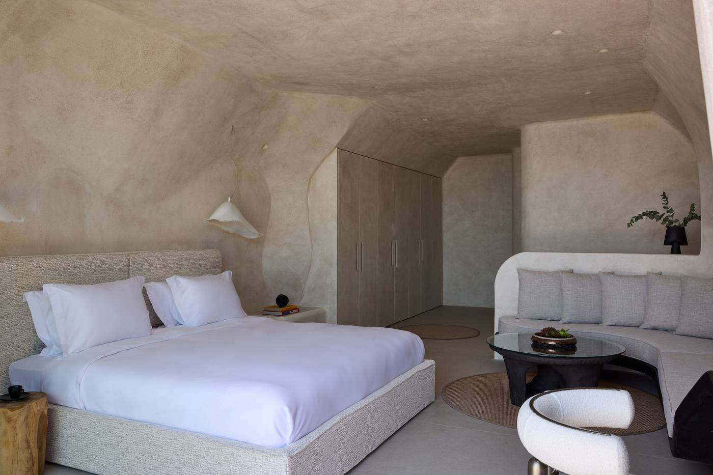 One-Of-One-Hotel-Room-17